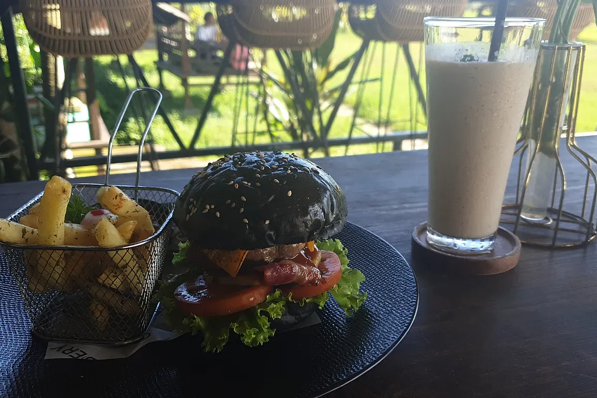 Edery Cafe Jalan Raya Payangan Ubud – Image 3
