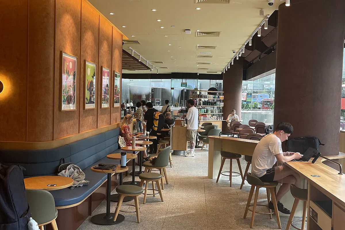 Starbucks The Central in Singapore – Image 1
