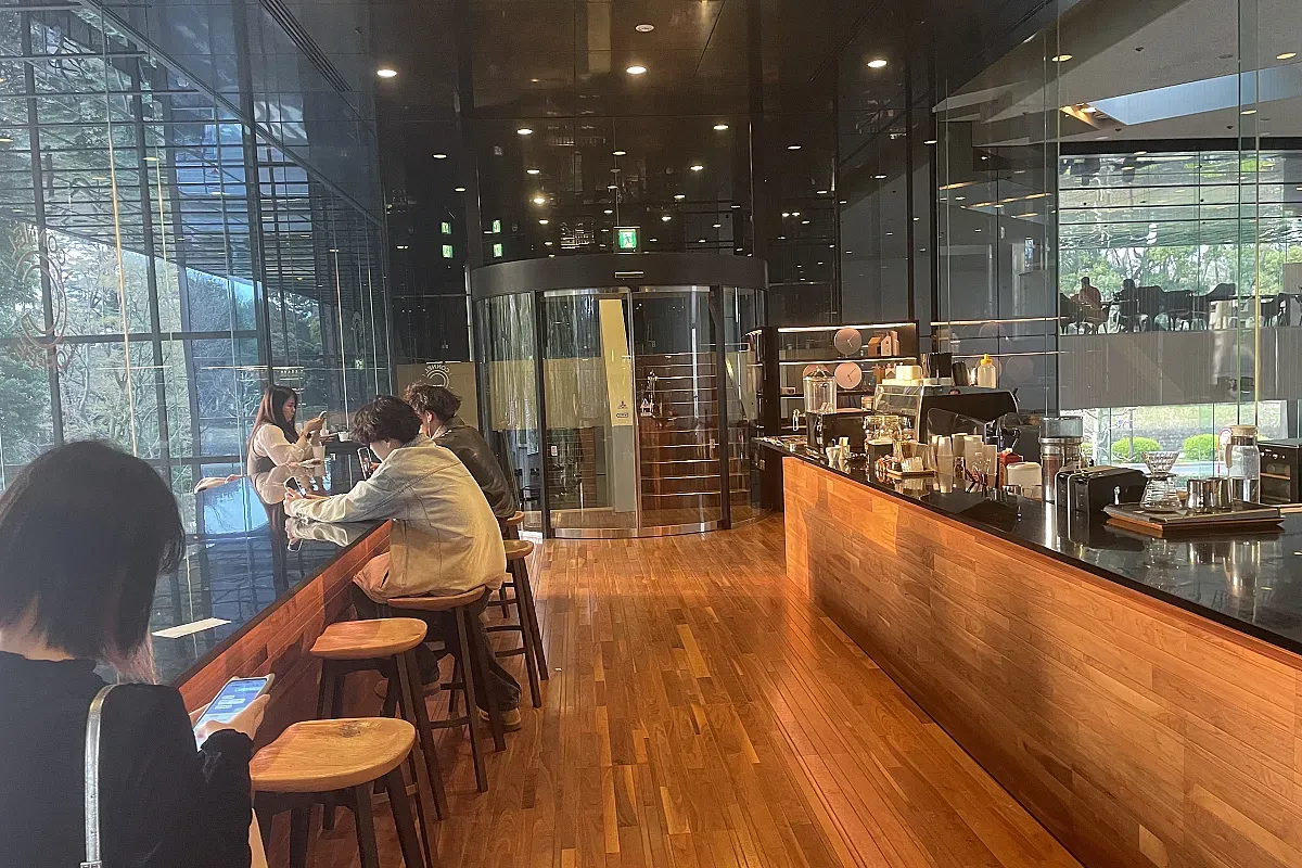 Connel Coffee in Minato City – Image 1