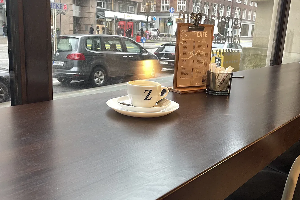 ZEIT Café – Torrefaktum Kaffeerösterei Speersort Hamburg – Image 3