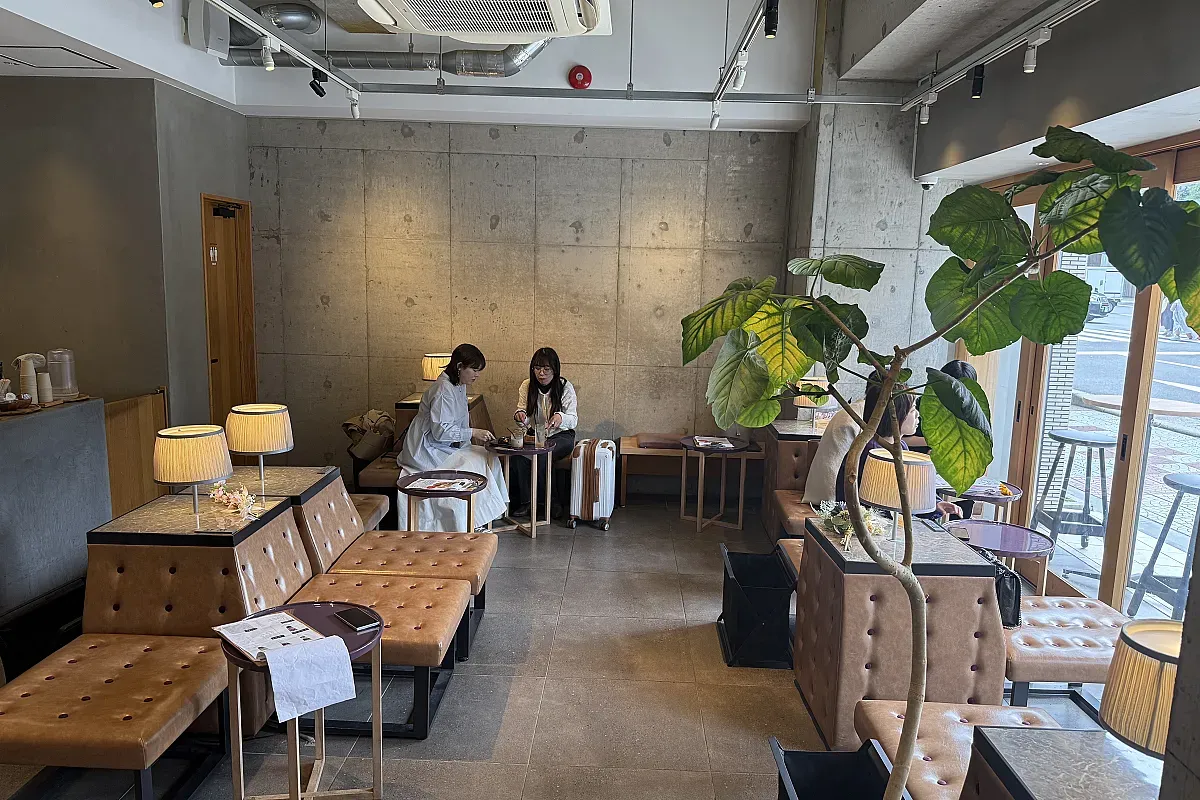 Tsumugi Cafe 684 Higashishiokōjichō, Shimogyo Ward, Kyoto Kyoto – Image 2