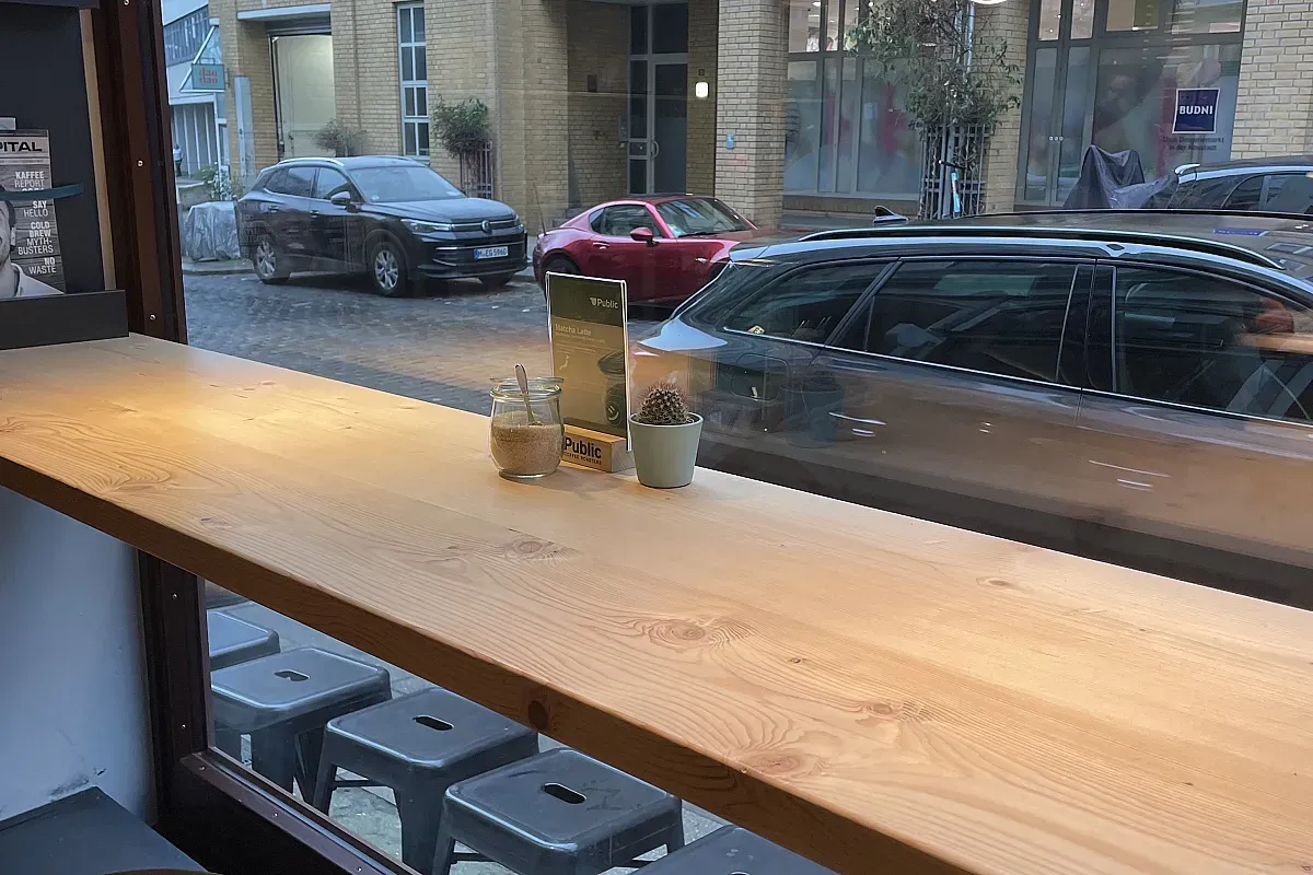 Public Coffee Roasters – Wexstrasse in Hamburg – Image 1