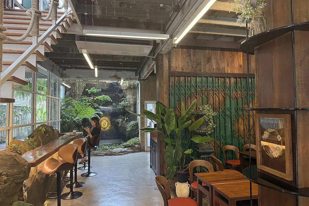 The Old School Specialty Coffee – เจริญนคร Soi Charoen Nakhon 18 Khet Khlong San – Image 3