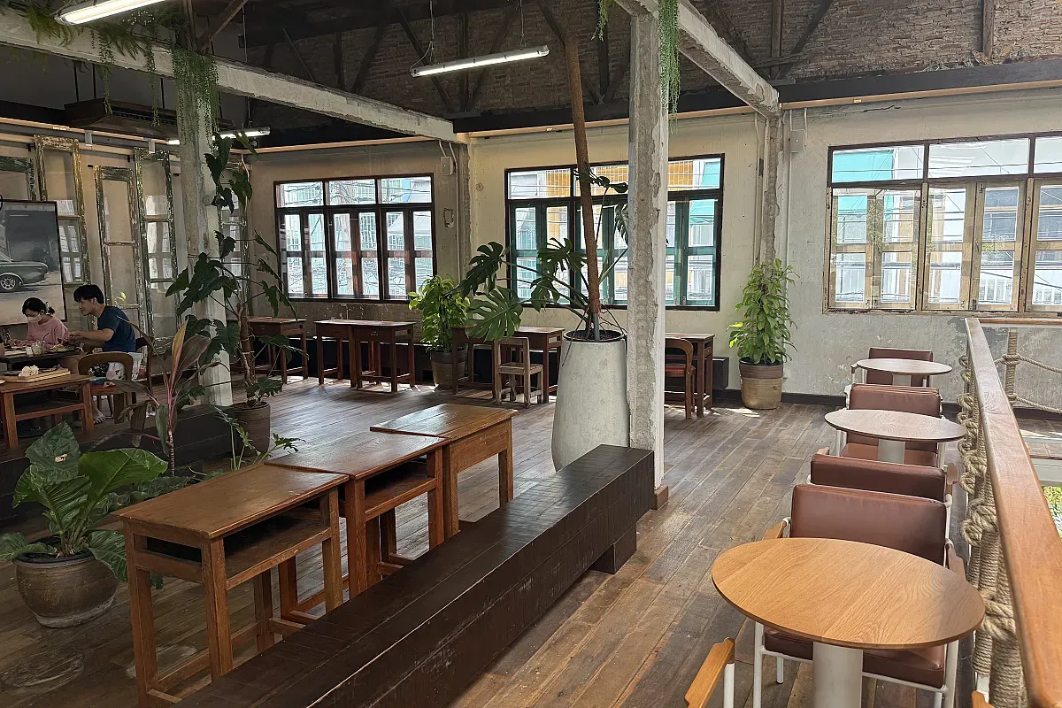 The Old School Specialty Coffee – เจริญนคร Soi Charoen Nakhon 18 Khet Khlong San – Image 5