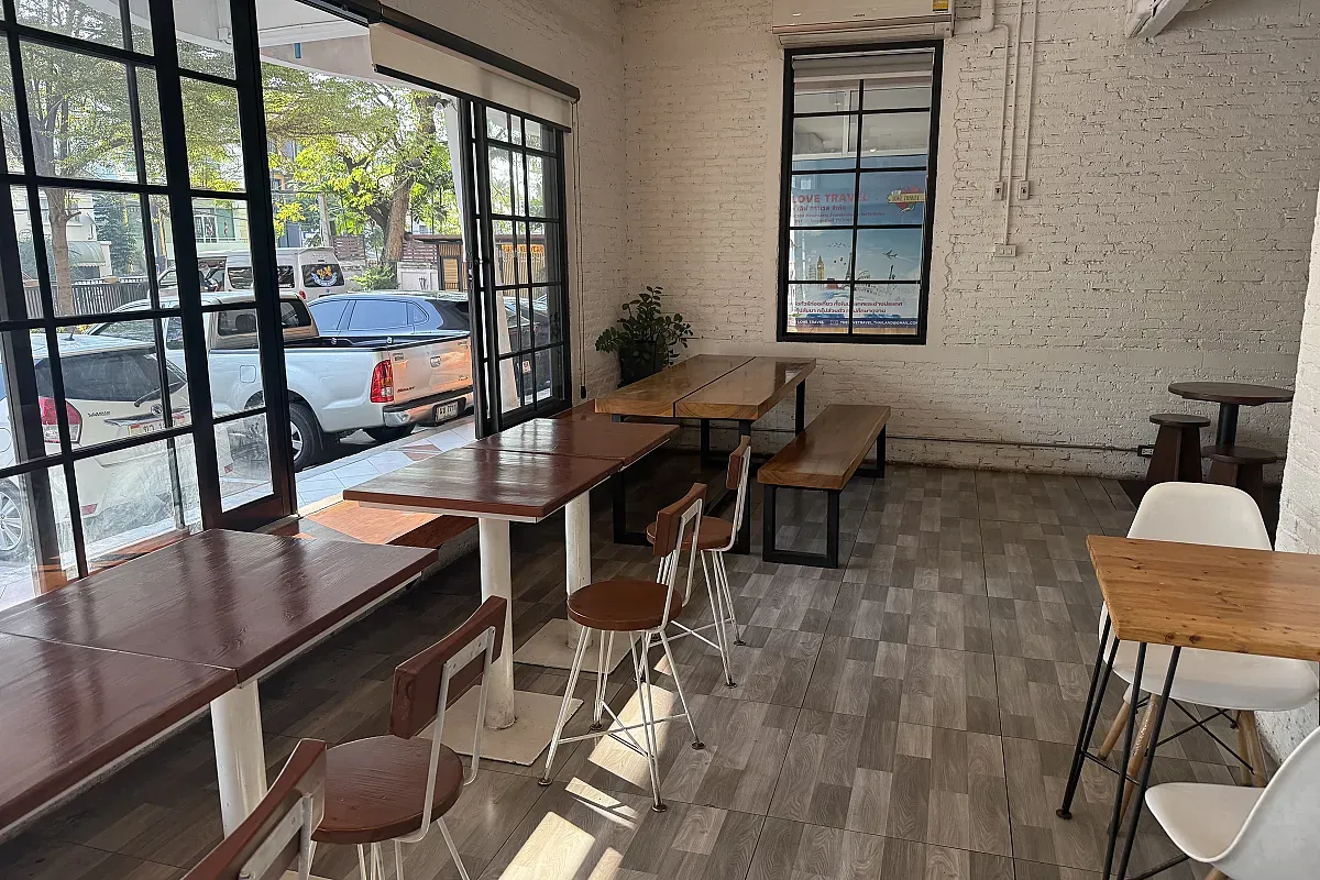 Roar Cafe Changklan Road Amphoe Mueang Chiang Mai – Image 1