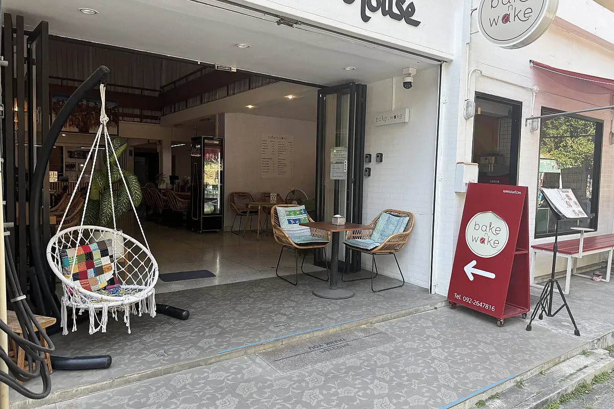 Bake n Wake Co-Working Space Tambon Chang Moi Mueang – Image 2