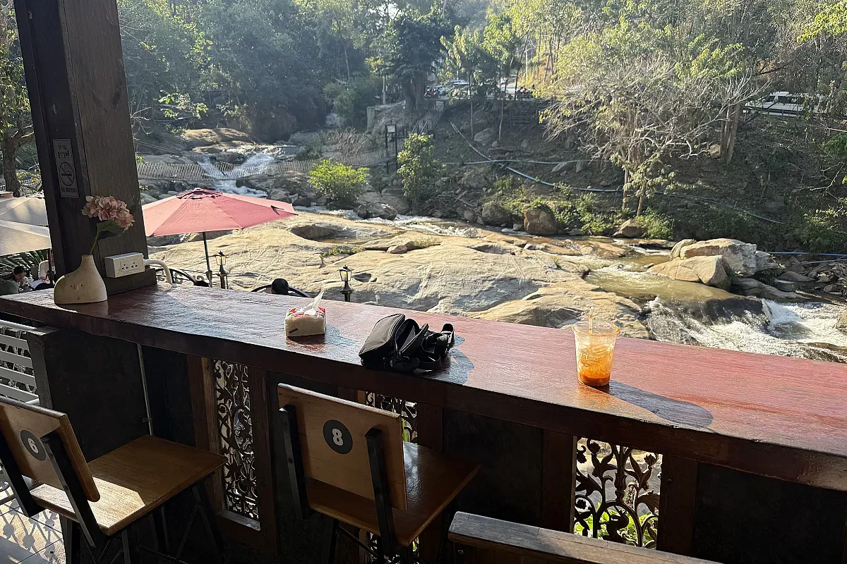 River Rock Cafe Hill Tambon Mae Raem Tambon Mae Raem – Image 1