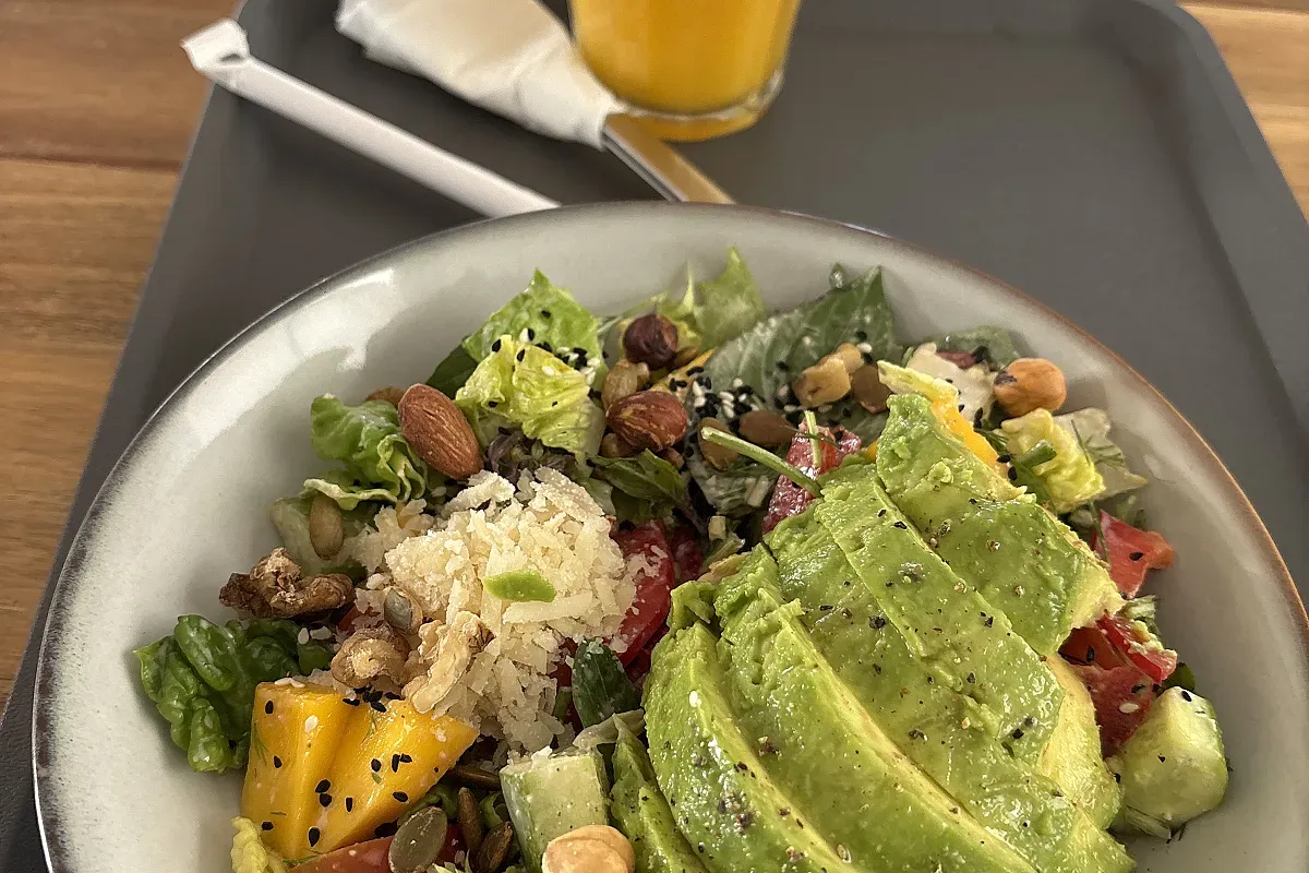 Dots Coffee – Image 2