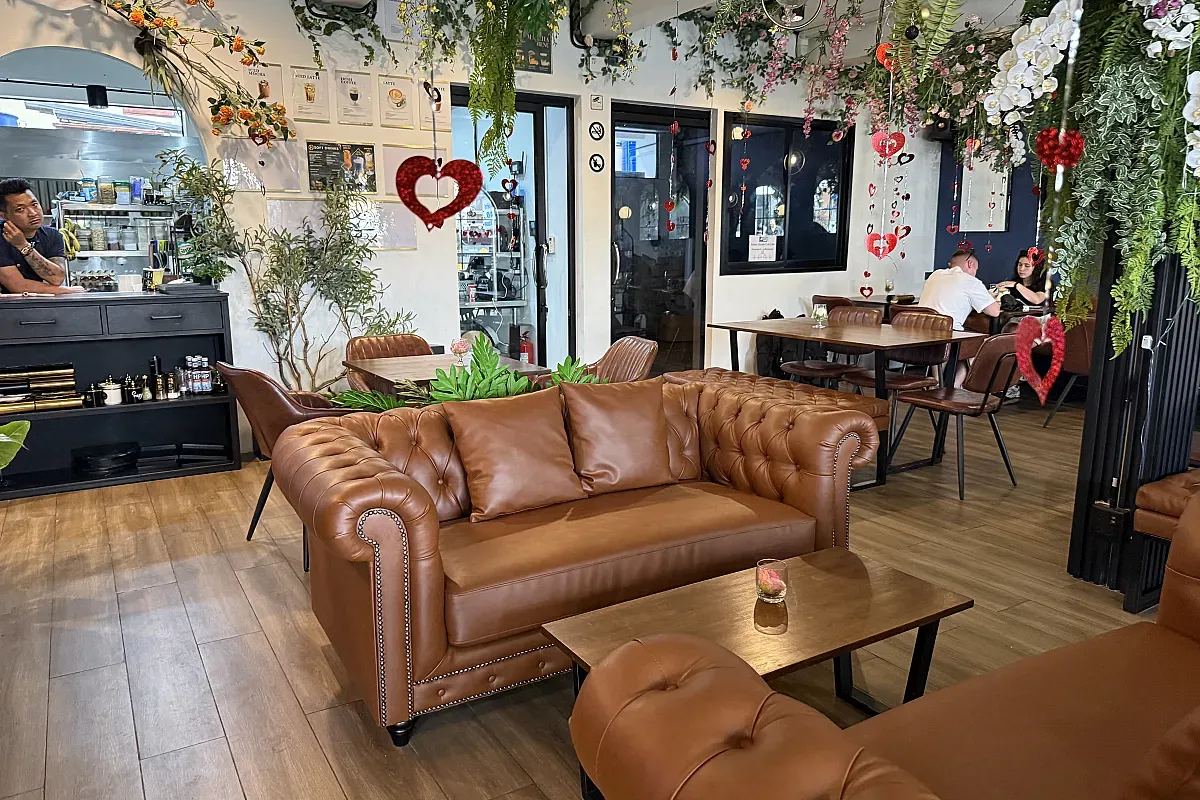 Hustle Koh Tao – Image 5