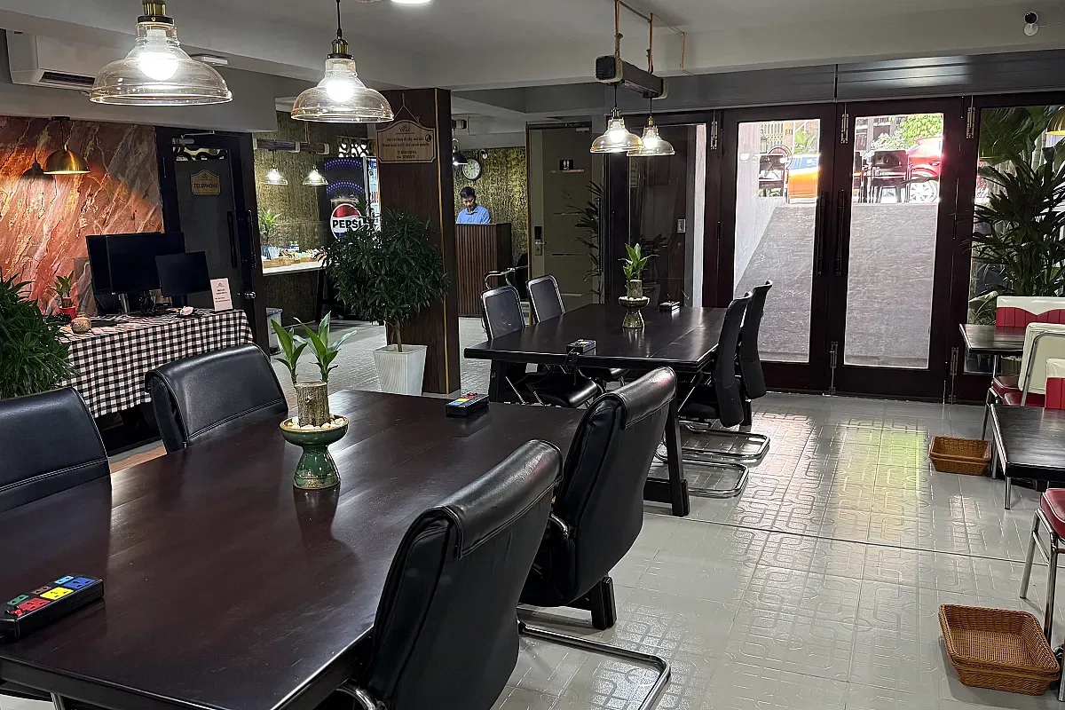 Nest Coffee & Co-Working Space – Image 2