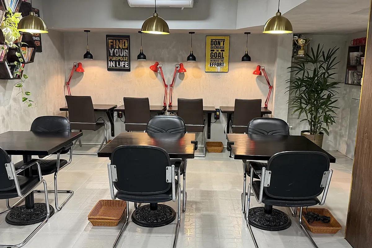 Nest Coffee & Co-Working Space – Image 4