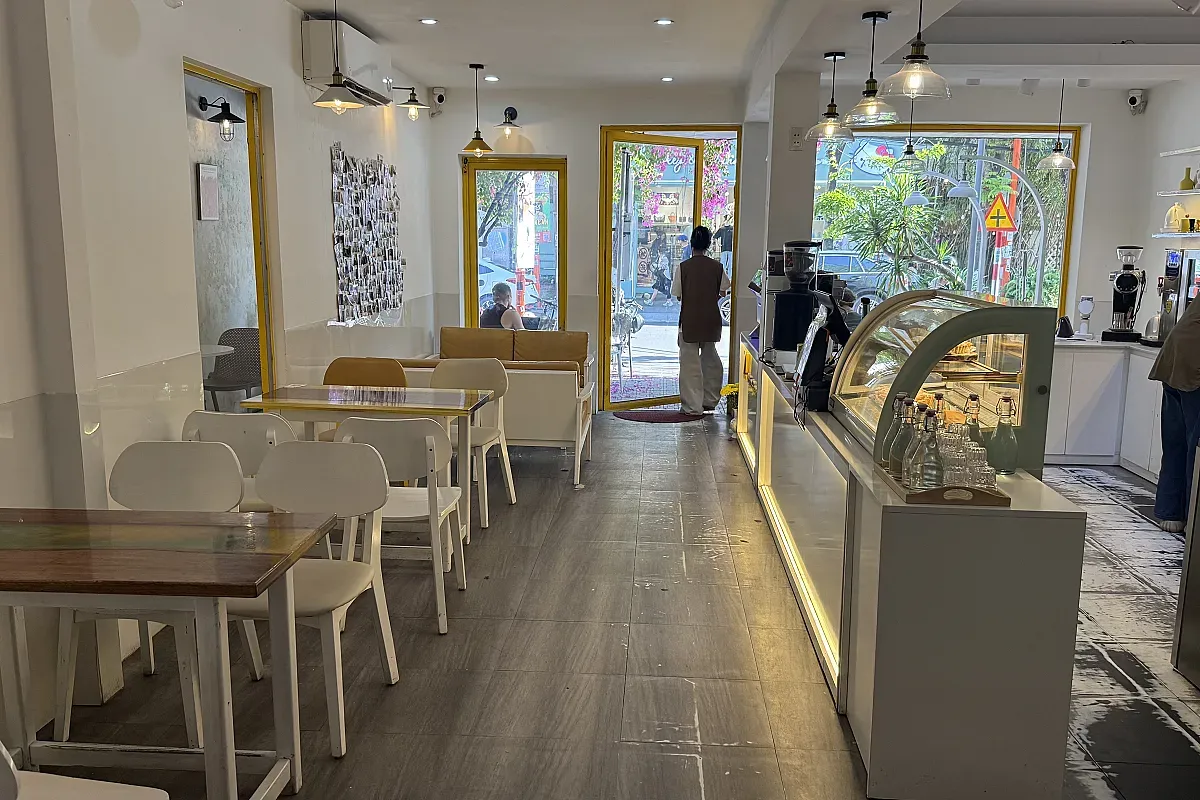 Zi Coffee & Roastery – Image 2