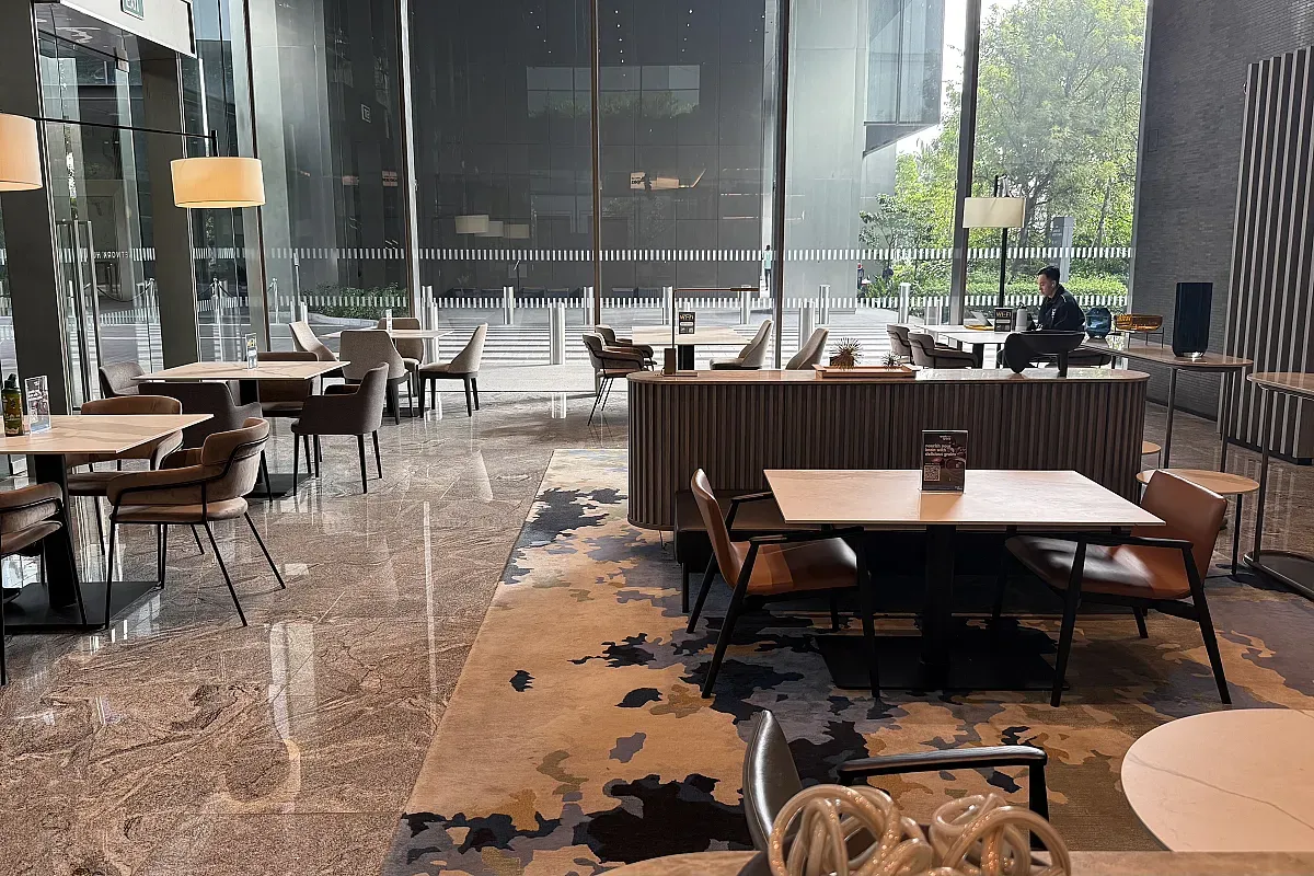 Workspace Grain + Cafe Guoco Midtown – Image 1