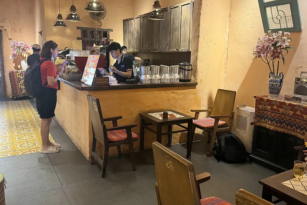 Cửa Ngõ Café – Image 2