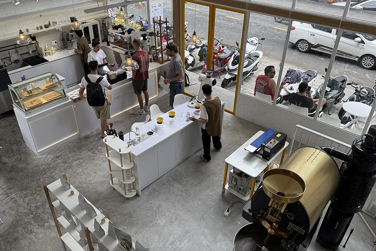 Zi Coffee & Roastery – Image 2