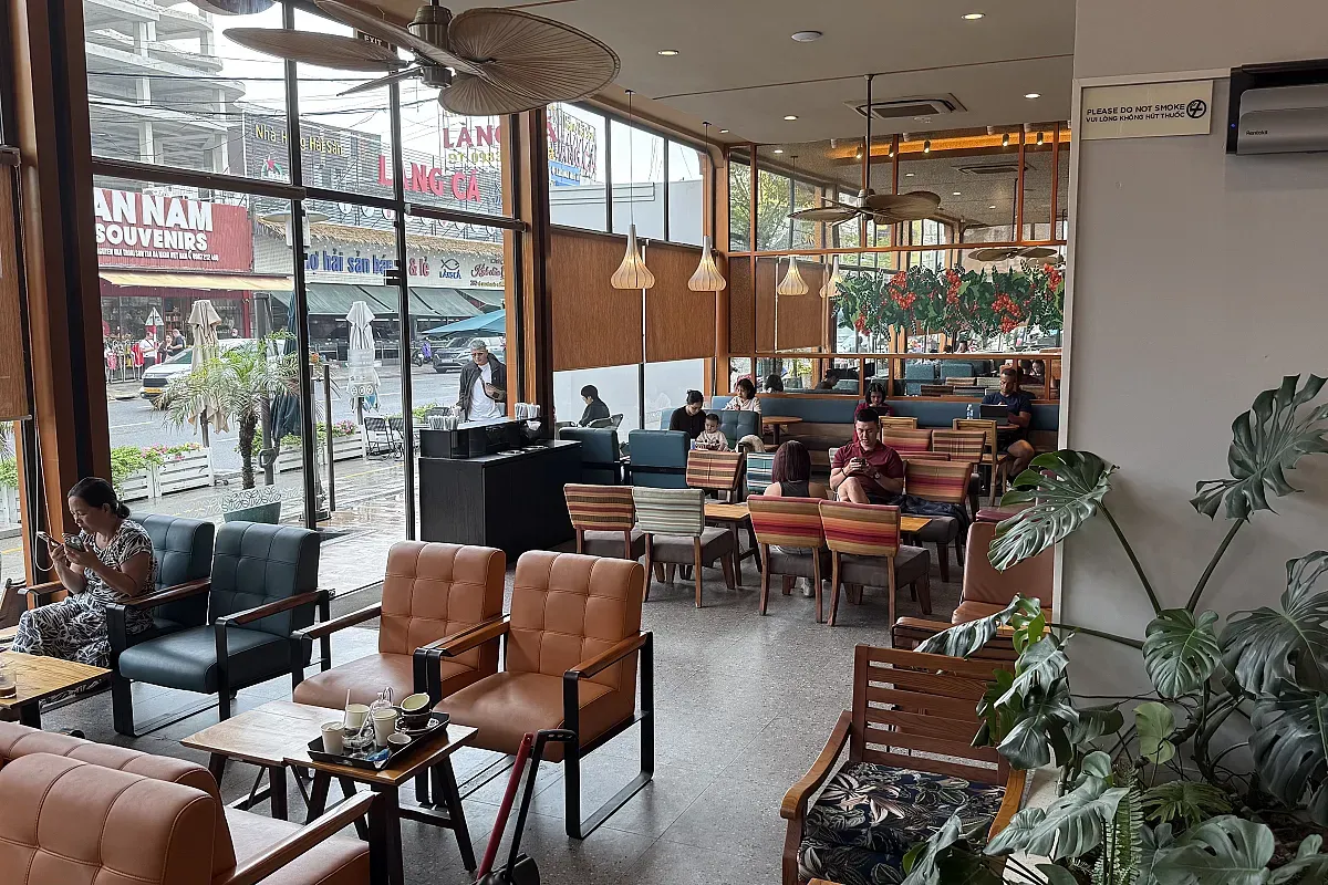 The Cups Coffee Roastery – Image 2