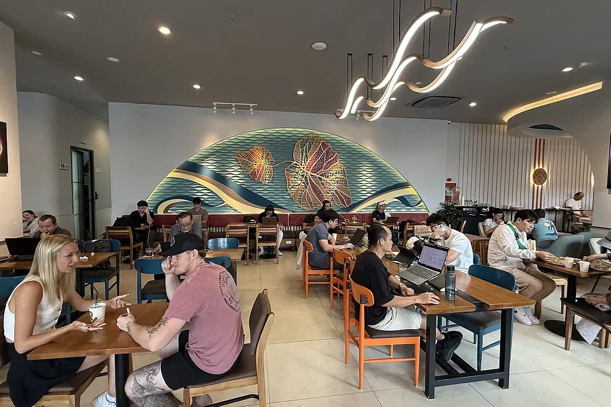 The Cups Coffee Roastery – Image 3