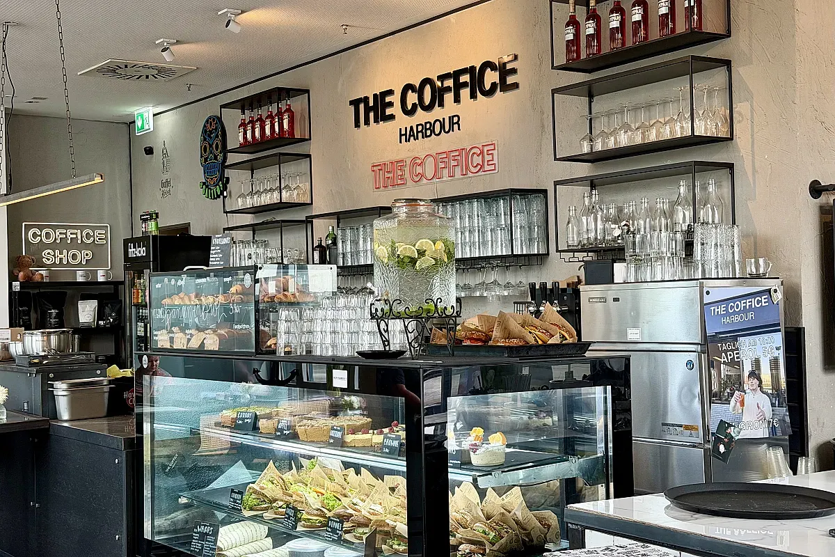 THE COFFICE HARBOUR – Image 2