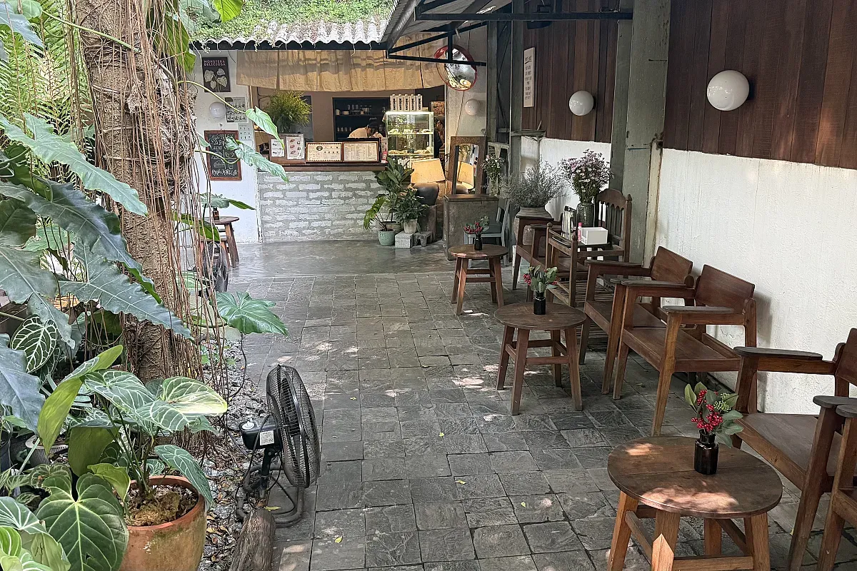 Myan coffee 2 – Image 1