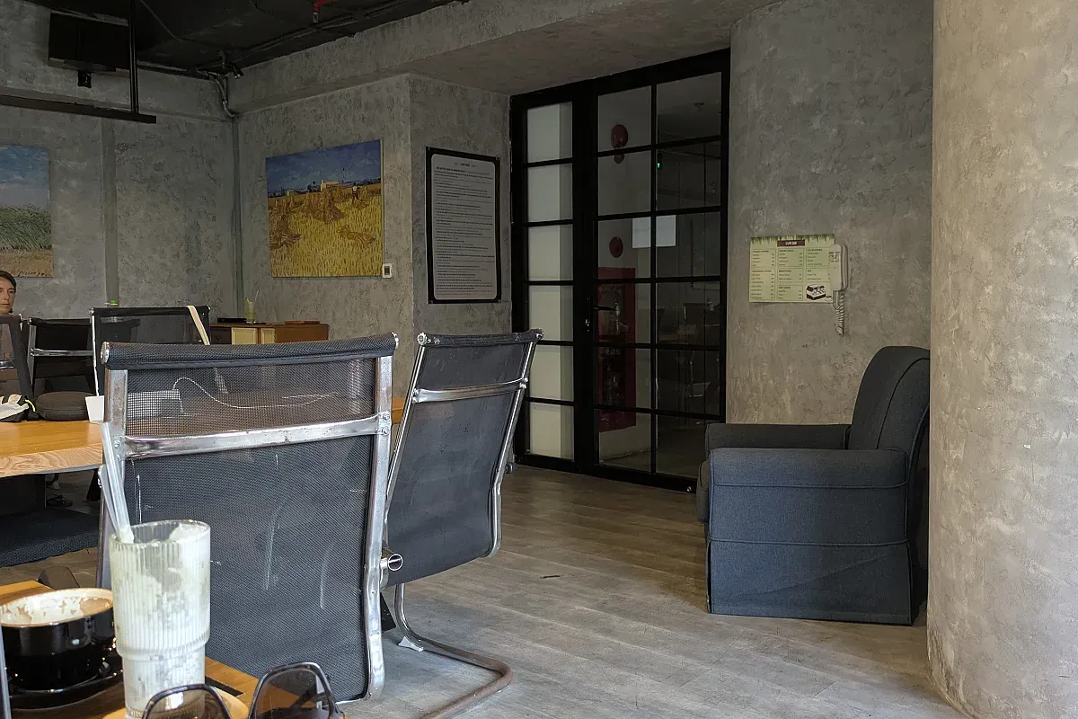 LUK inn coffee – Image 1