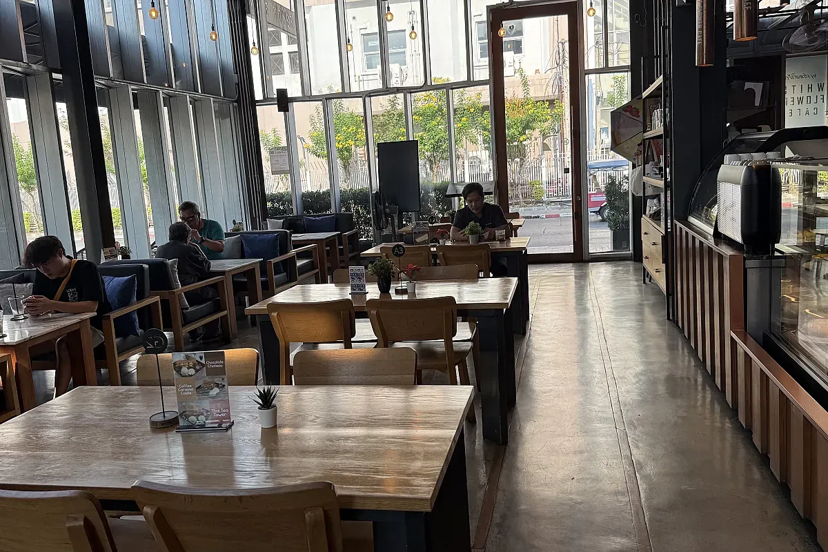 White Flower Cafe – Image 4