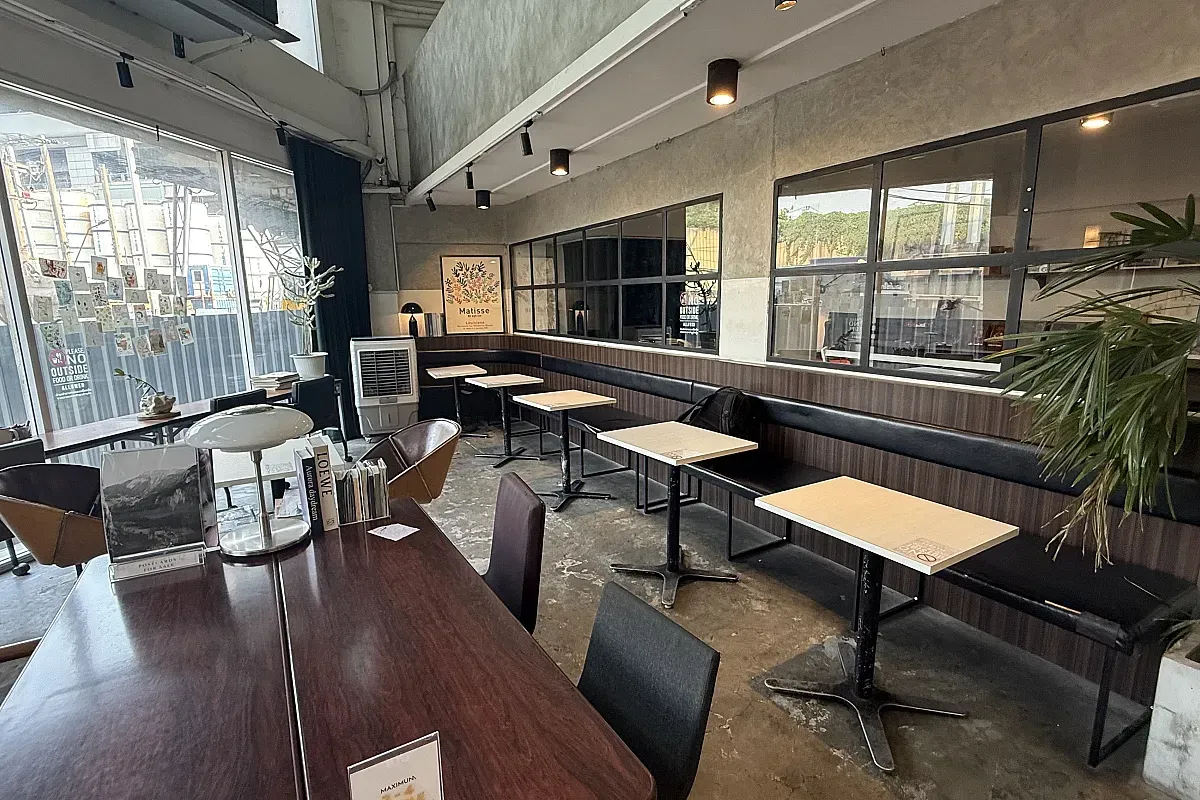 GREY RAY Café & More – Image 2