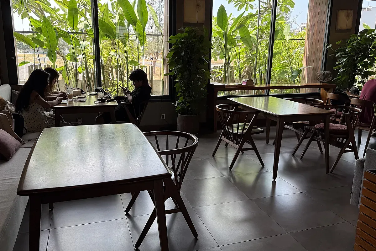 Cafe Moon hotel – Image 2