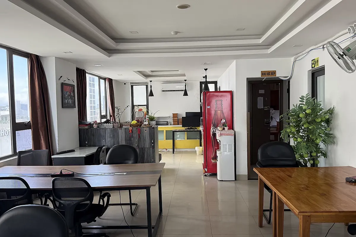 Seaview Coworking Space Da Nang – Image 2