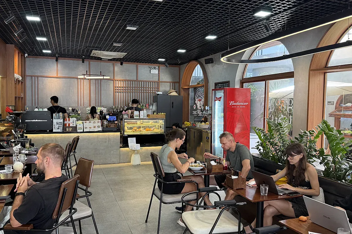 E-Space Coffee & Craft Beer – Image 3