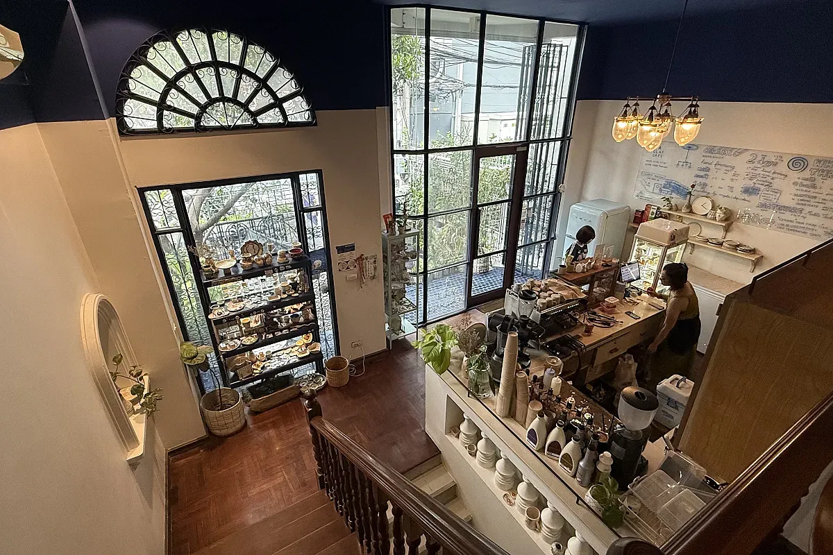 A Clay Cafe – Image 1