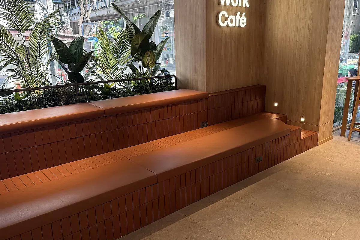 Work Café Bangkok Bank, Zuellig House Branch – Image 4