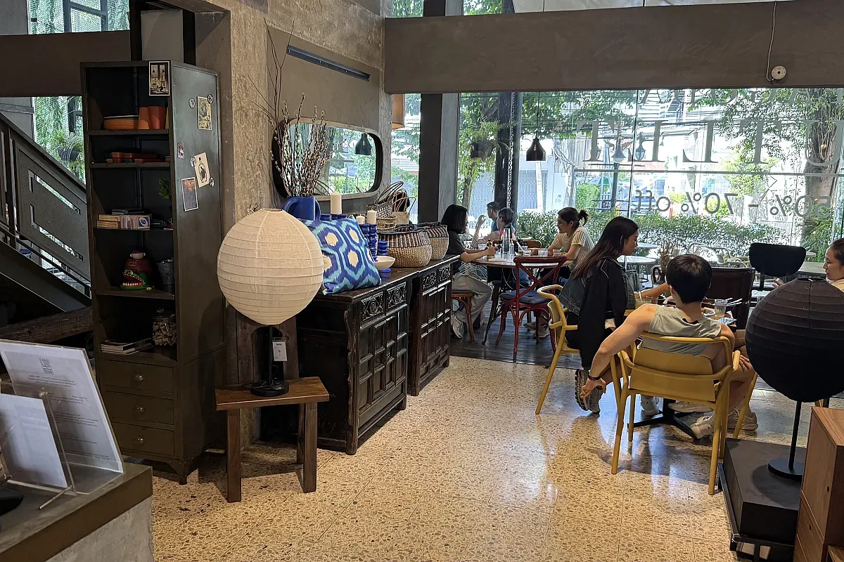 Luka Cafe – Image 1