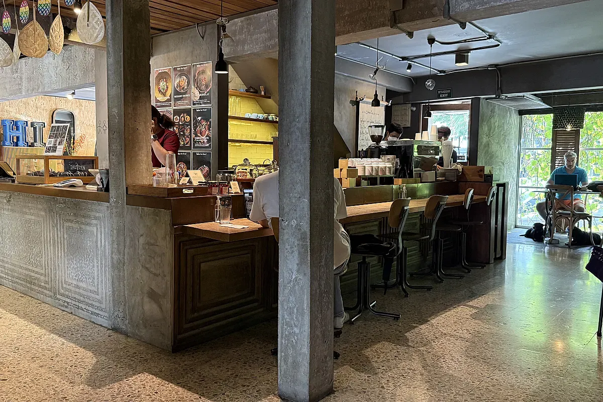 Luka Cafe – Image 3