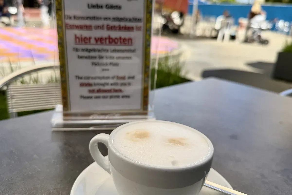 Space-Café – Image 2