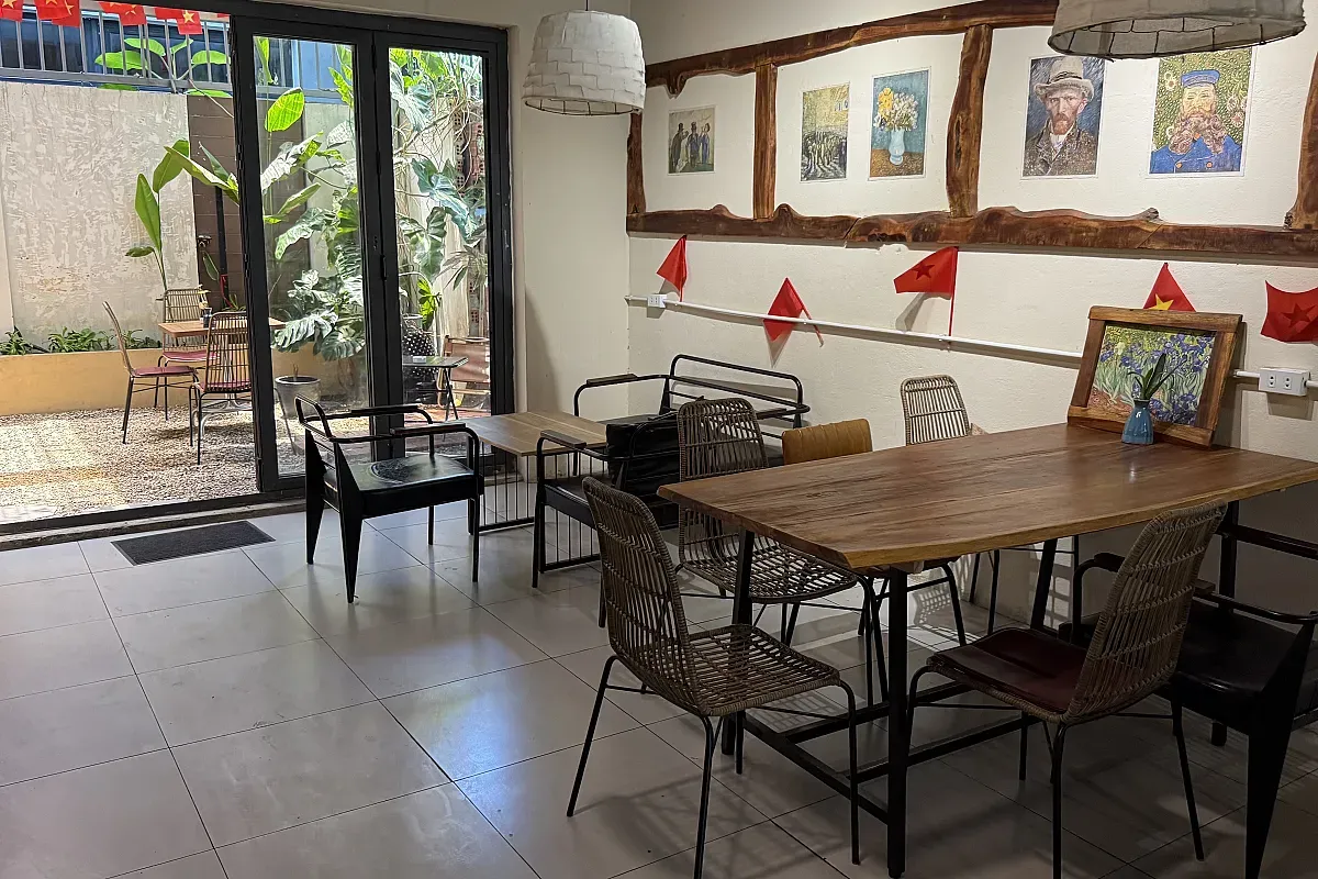 Anyday Coffee & Workstation – Image 3
