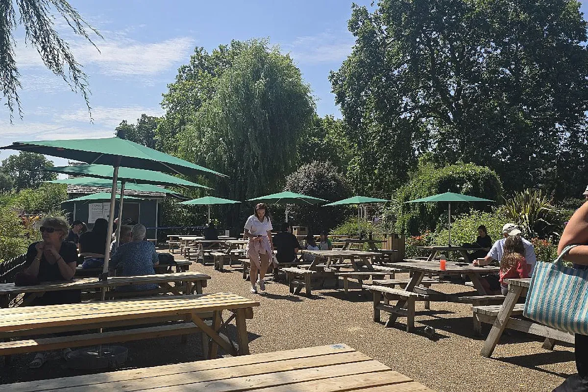 The Waterside Café – Image 1
