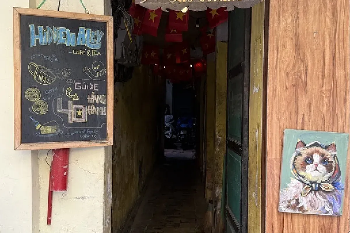 Hidden Alley – Image 5