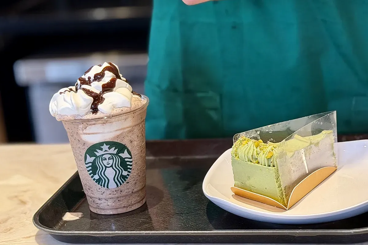 Starbucks – Image 1