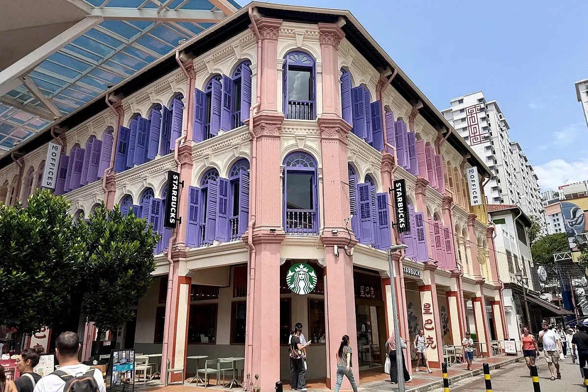 Starbucks – Image 3