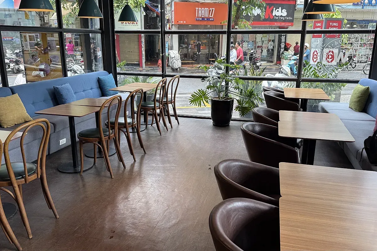 Wayne’s Coffee – Image 2