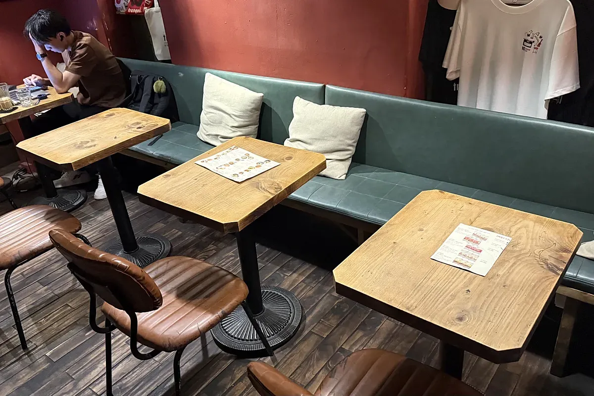 Tranquil Books & Coffee – Image 5