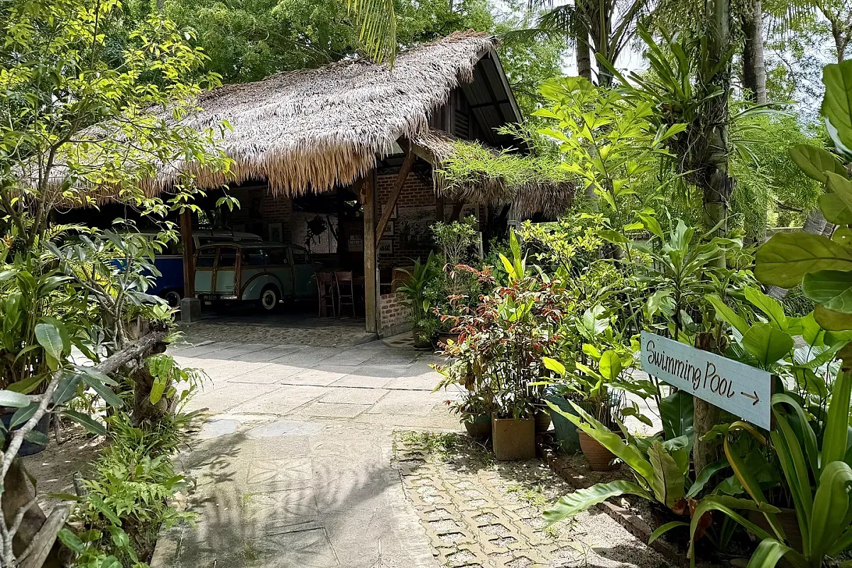 Smiling Buffalo Cafe – Langkawi – Image 5