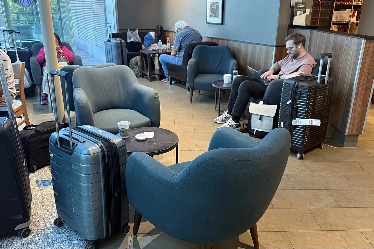 Starbucks – Image 2