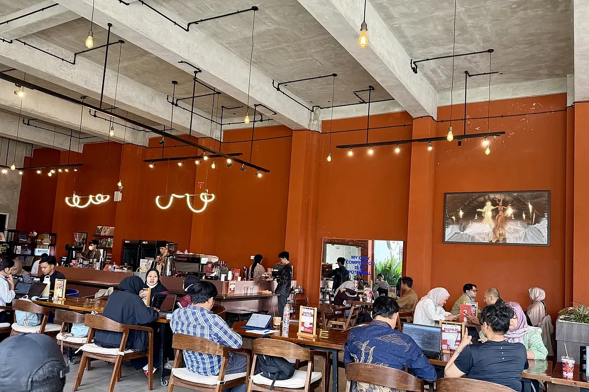 Space Roastery CCC (Coffee Coffee Cult) in Kota Yogyakarta – Bild 1