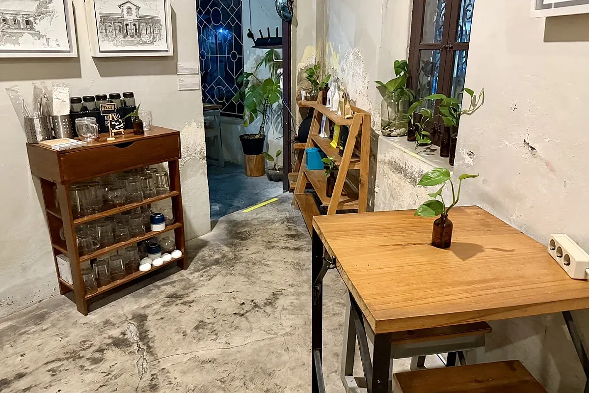 Ruang JAKA Coffee & Free Wifi in Kota Yogyakarta – Bild 1
