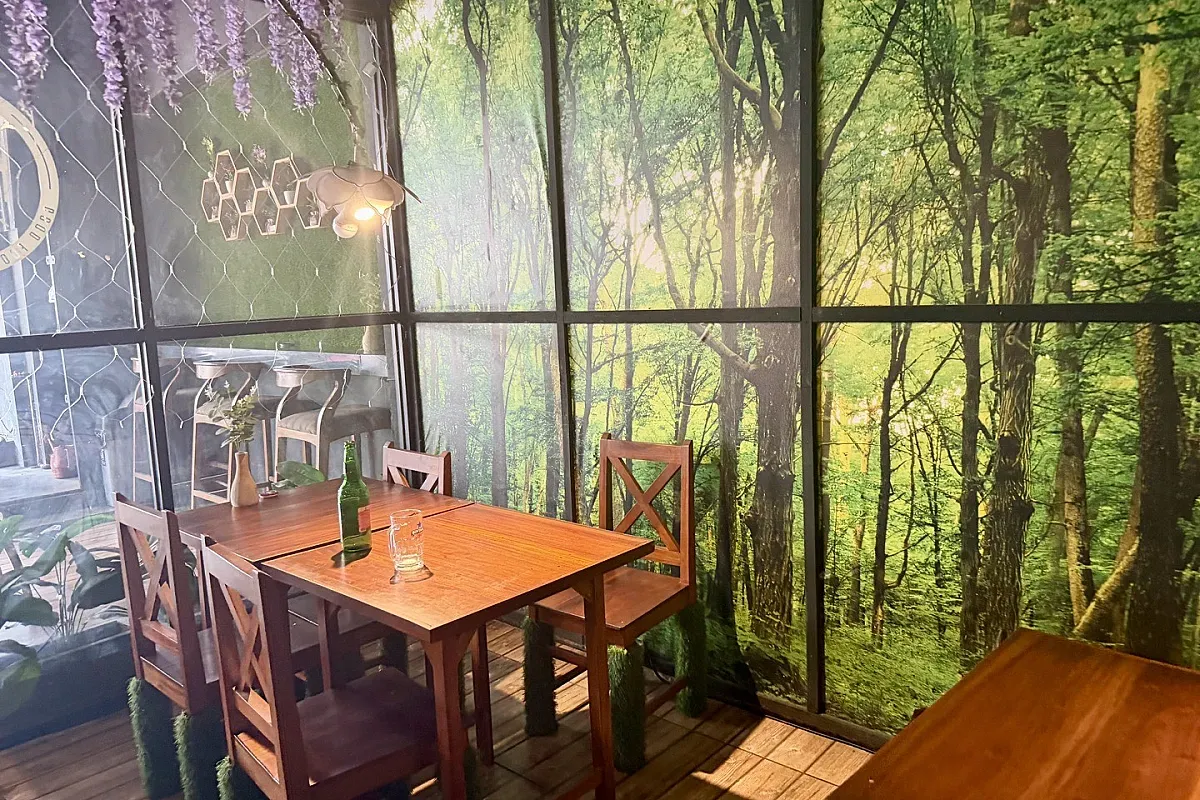 Black Forest Cafe in Kota Yogyakarta – Bild 1