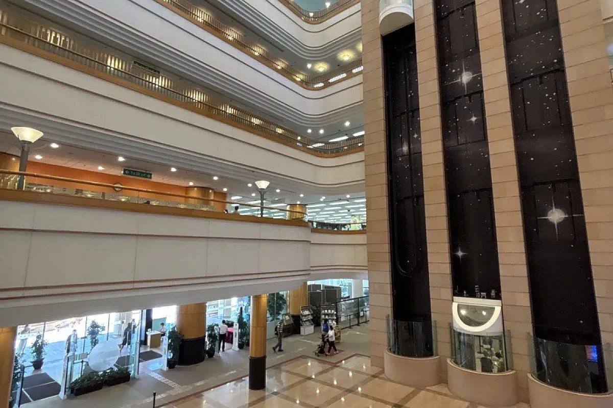 Hong Kong Central Library laptop friendly café in Causeway Bay