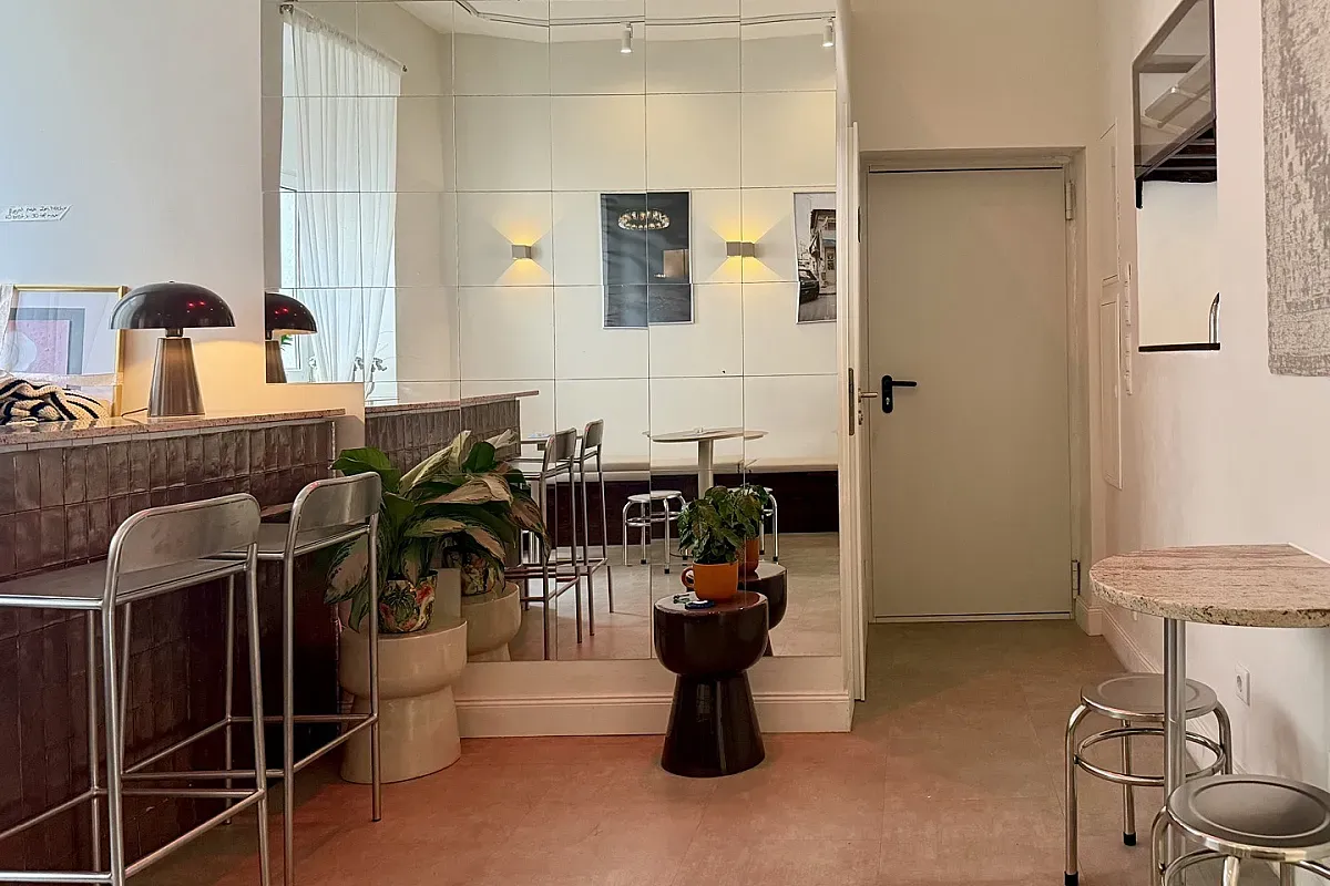 Roots | Bar und Deli in Köln – Bild 1