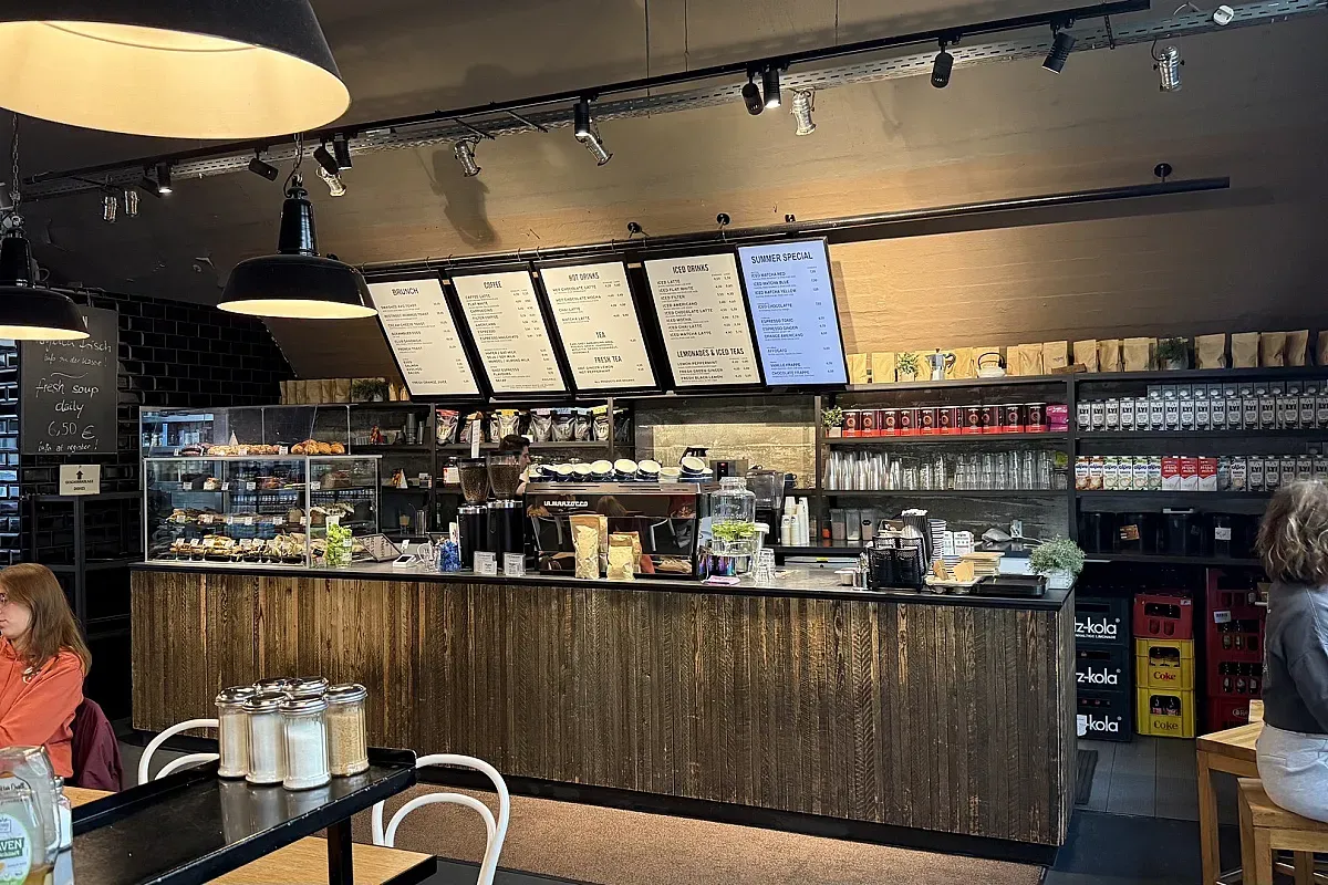 Pure Origins Estate Coffee laptop friendly café in Berlin