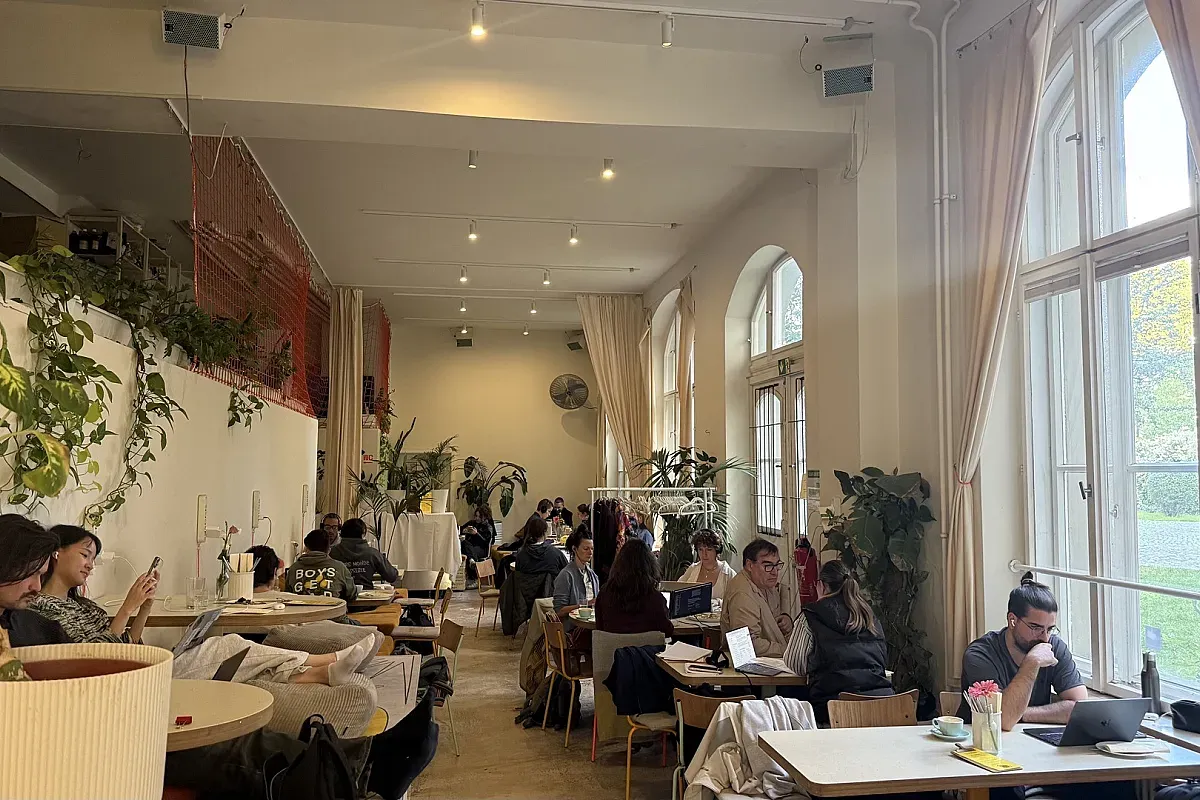 Blumental laptop friendly café in Berlin